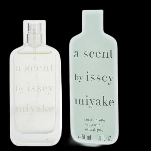 L'Eau d'Issey Absolue bottle