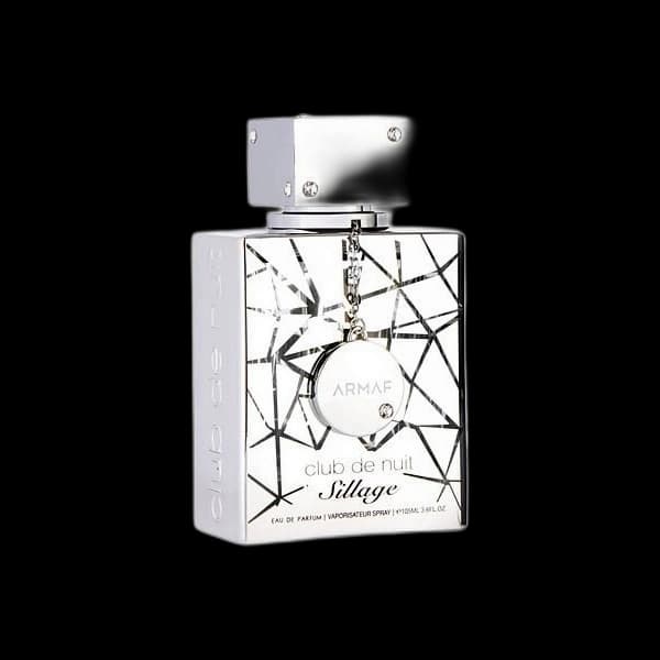 Club de Nuit Sillage bottle