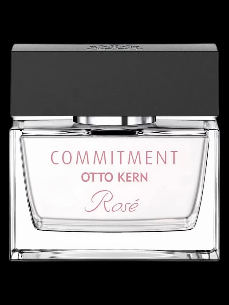 Commitment Rosé bottle