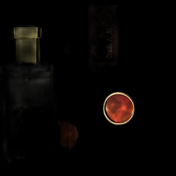 Oudh Al Abiyad bottle