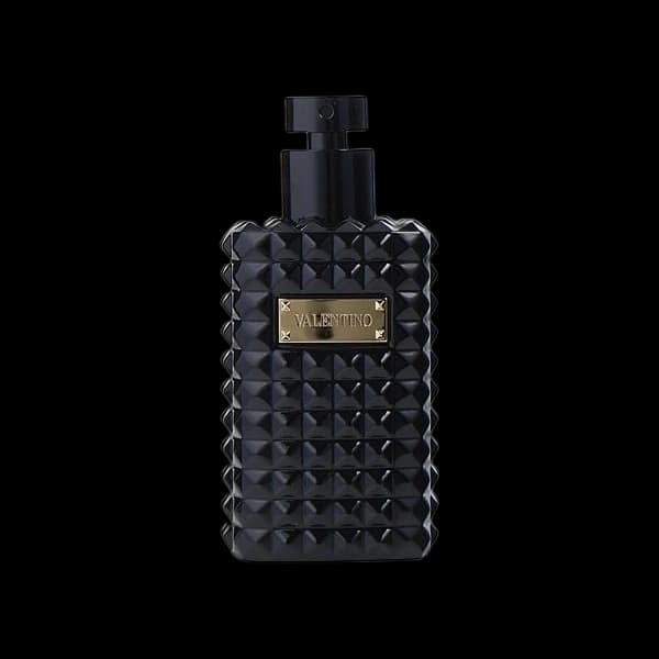 Noir Oud Essence bottle